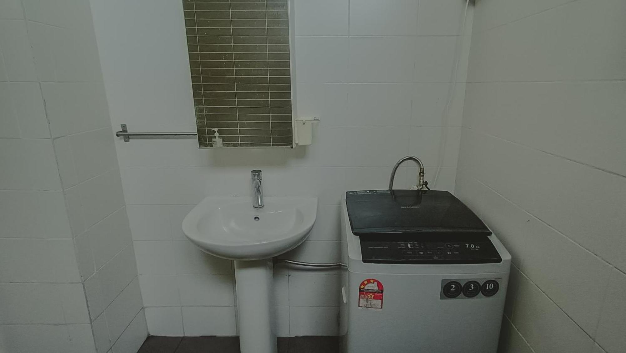 Appartamento Mount Austin Ikea, Aeon 10Mins -Pool View- C115 Johor Bahru Esterno foto