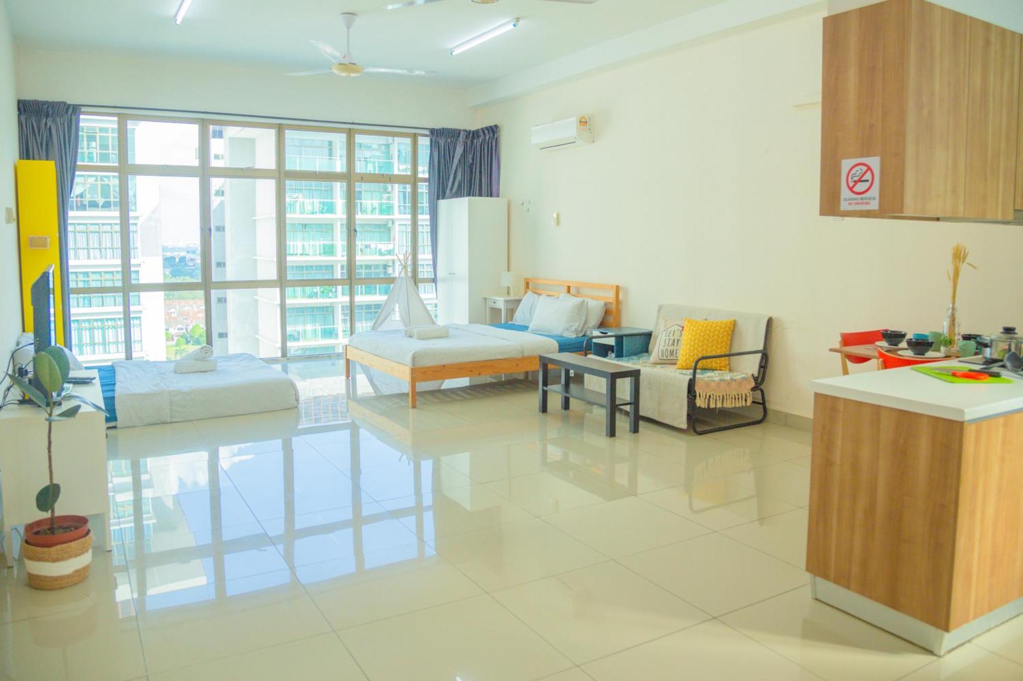 Appartamento Mount Austin Ikea, Aeon 10Mins -Pool View- C115 Johor Bahru Esterno foto